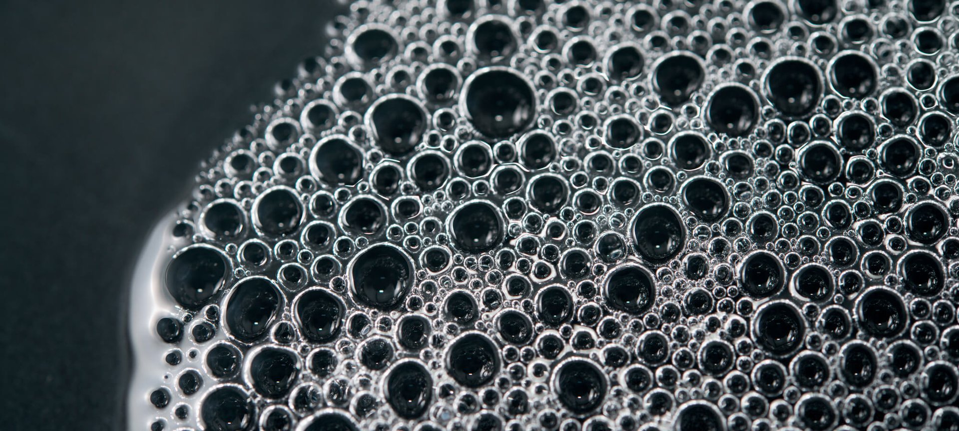 Micelární voda - Miminkovsky jemná královna mezi čistícími přípravky Hero